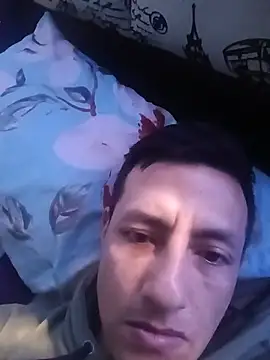alexmoragomez online show from May 27, 2026, 2:57 pm