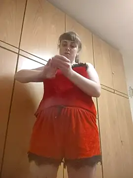 Snapshot of CoddessCrystal chatting on February 1, 2026, 7:56 pm CoddessCrystal online show from February 1, 2026, 7:56 pm