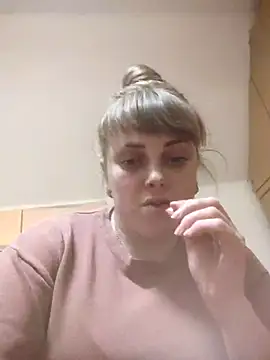 Snapshot of CoddessCrystal chatting on February 4, 2026, 7:31 pm CoddessCrystal online show from February 4, 2026, 7:31 pm