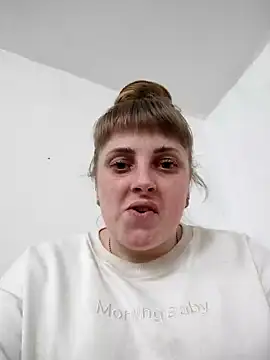 CoddessCrystal online show from March 1, 2025, 12:23 pm