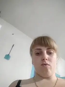 CoddessCrystal online show from November 7, 2025, 1:48 pm