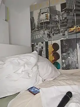 gymyagirlll online show from February 23, 2026, 10:10 pm