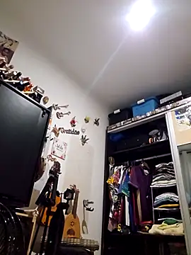 Snapshot of Binhosex2024 chatting on March 6, 2025, 5:35 am Binhosex2024 online show from March 6, 2025, 5:35 am