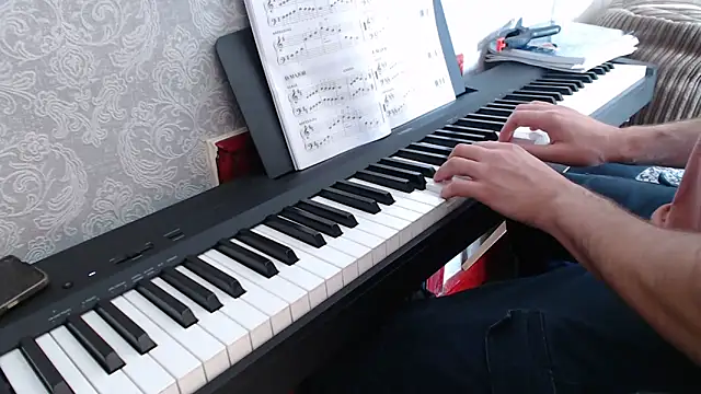 Snapshot of MrStraightDik chatting on October 22, 2025, 12:26 pm MrStraightDik online show from October 22, 2025, 12:26 pm