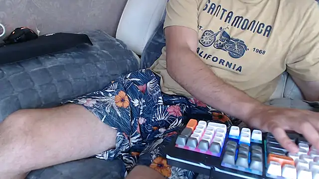 MrStraightDik online show from July 10, 2026, 10:59 am