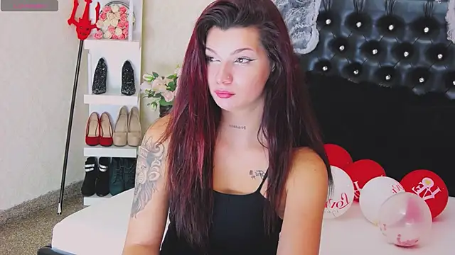 Allisonn223 online show from November 2, 2025, 1:27 pm