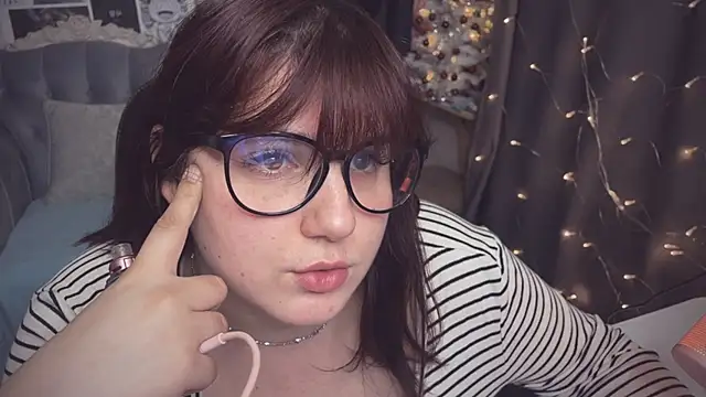 Snapshot of Diasporaaa chatting on December 28, 2024, 9:40 pm Diasporaaa online show from December 28, 2024, 9:40 pm