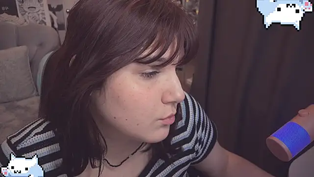 Snapshot of Diasporaaa chatting on December 3, 2024, 8:22 pm Diasporaaa online show from December 3, 2024, 8:22 pm