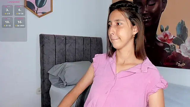 Snapshot of aleja_rythm chatting on October 4, 2025, 6:53 pm aleja rythm online show from October 4, 2025, 6:53 pm