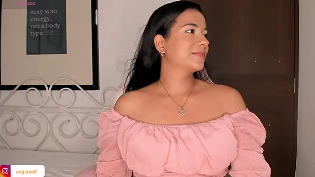 Snapshot of ang_deaz chatting on December 3, 2024, 12:08 am ang deaz online show from December 3, 2024, 12:08 am