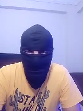 Snapshot of Nisreenn chatting on October 26, 2025, 9:15 pm Nisreenn online show from October 26, 2025, 9:15 pm