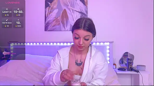 Veronica leal online show from September 29, 2025, 7:59 am