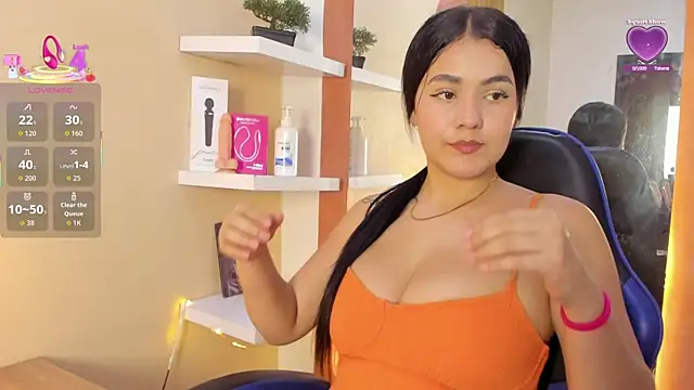 Snapshot of Hanah_Greey chatting on September 23, 2025, 7:43 pm Hanah Greey online show from September 23, 2025, 7:43 pm