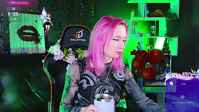 Snapshot of _HelenCarter chatting on February 17, 2025, 8:49 pm  HelenCarter online show from February 17, 2025, 8:49 pm