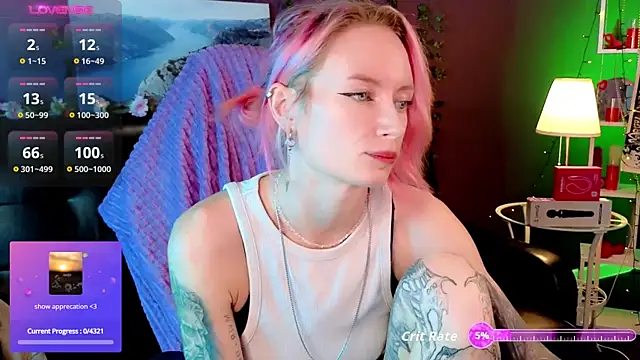  HelenCarter online show from November 8, 2025, 8:56 pm