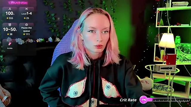 Snapshot of _HelenCarter chatting on October 4, 2025, 8:43 pm  HelenCarter online show from October 4, 2025, 8:43 pm