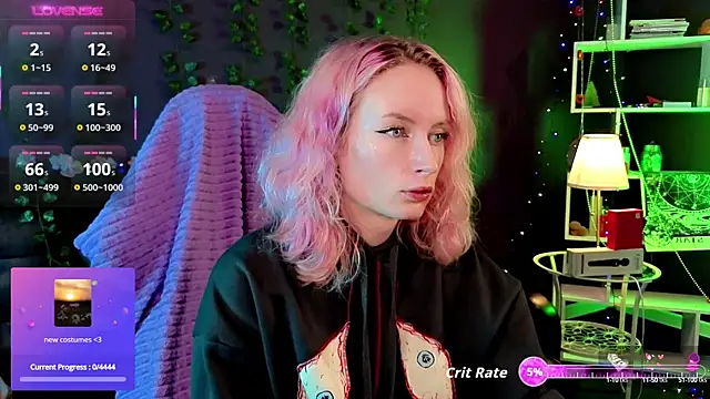 Snapshot of _HelenCarter chatting on October 6, 2025, 8:53 pm  HelenCarter online show from October 6, 2025, 8:53 pm