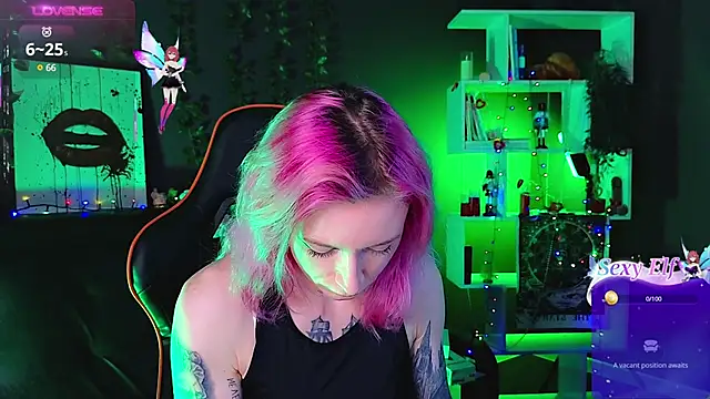 Snapshot of _HelenCarter chatting on February 28, 2025, 8:28 pm  HelenCarter online show from February 28, 2025, 8:28 pm