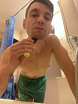 shufflercat online show from November 28, 2025, 10:54 pm