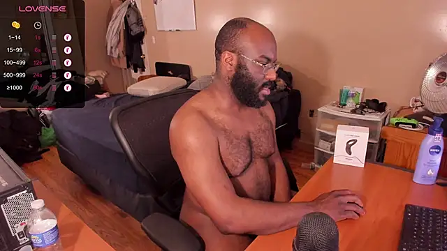 MrChuckDailyXXX online show from March 21, 2025, 4:39 am