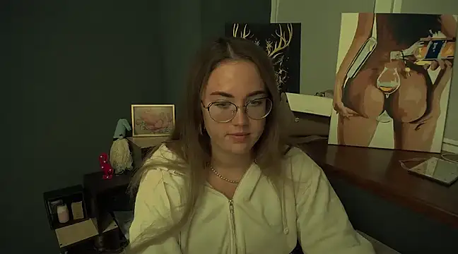 luxie milady online show from January 14, 2025, 4:18 pm