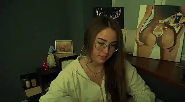 luxie milady online show from January 13, 2025, 4:30 pm