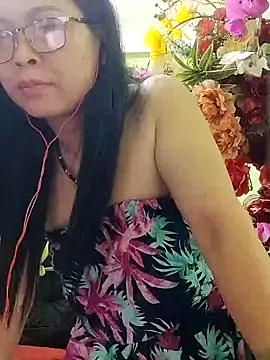 Snapshot of Hangem111 chatting on June 29, 2026, 10:48 am Hangem111 online show from June 29, 2026, 10:48 am