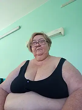 Snapshot of Awn290668 chatting on September 25, 2025, 10:10 am Awn290668 online show from September 25, 2025, 10:10 am