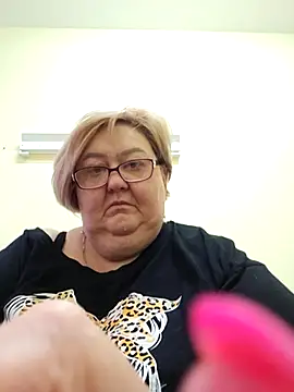 Snapshot of Awn290668 chatting on October 3, 2025, 3:57 pm Awn290668 online show from October 3, 2025, 3:57 pm