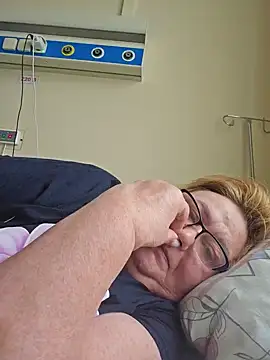 Snapshot of Awn290668 chatting on February 3, 2025, 10:03 am Awn290668 online show from February 3, 2025, 10:03 am