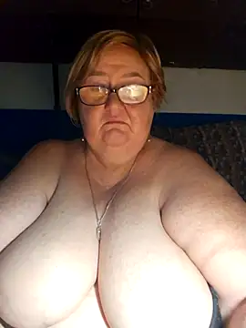 Snapshot of Awn290668 chatting on September 8, 2025, 4:28 pm Awn290668 online show from September 8, 2025, 4:28 pm