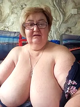 Snapshot of Awn290668 chatting on October 22, 2025, 5:40 am Awn290668 online show from October 22, 2025, 5:40 am