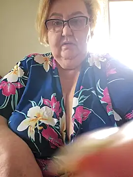 Snapshot of Awn290668 chatting on February 14, 2025, 10:49 am Awn290668 online show from February 14, 2025, 10:49 am