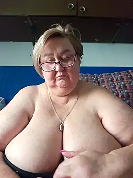 Snapshot of Awn290668 chatting on September 21, 2025, 5:23 am Awn290668 online show from September 21, 2025, 5:23 am