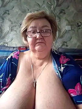 Snapshot of Awn290668 chatting on October 21, 2025, 5:29 am Awn290668 online show from October 21, 2025, 5:29 am