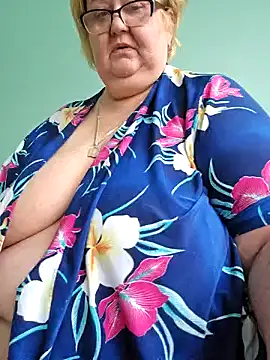 Snapshot of Awn290668 chatting on February 27, 2025, 2:54 pm Awn290668 online show from February 27, 2025, 2:54 pm