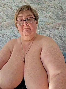 Snapshot of Awn290668 chatting on March 20, 2025, 12:32 pm Awn290668 online show from March 20, 2025, 12:32 pm