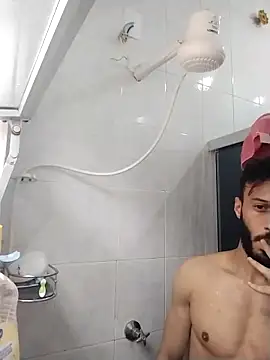 LopeseLua online show from October 8, 2025, 4:51 pm