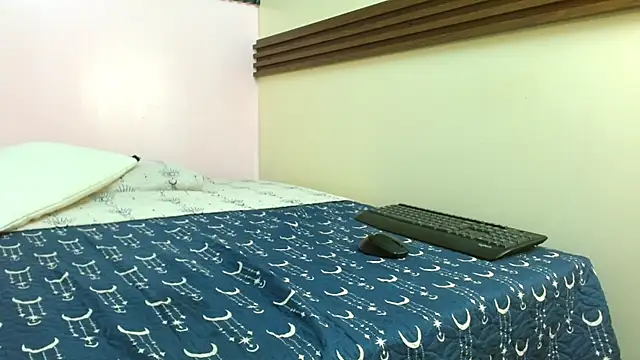 Snapshot of Thiago_Summers chatting on October 16, 2025, 2:36 pm Thiago Summers online show from October 16, 2025, 2:36 pm