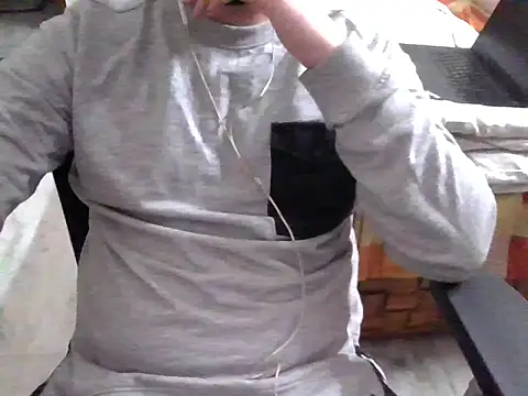 raka120294 online show from December 17, 2024, 11:28 am