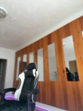 Blazerina online show from September 17, 2025, 4:42 pm