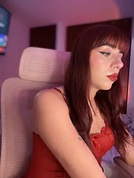 veronicaapink online show from October 29, 2025, 9:47 pm