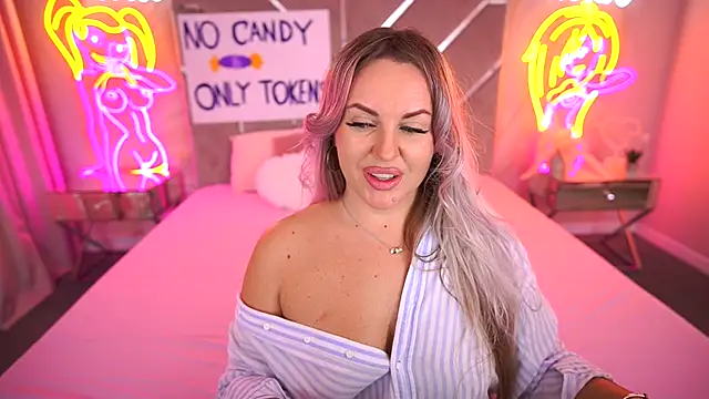 KiraCandyS online show from October 30, 2025, 8:06 pm