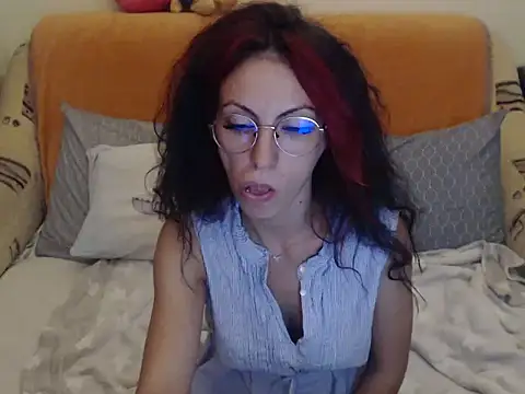 Emmatoo online show from September 21, 2025, 4:01 pm