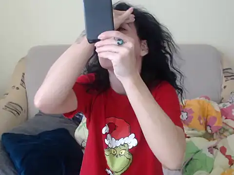 Snapshot of Emmatoo chatting on February 20, 2026, 7:43 am Emmatoo online show from February 20, 2026, 7:43 am