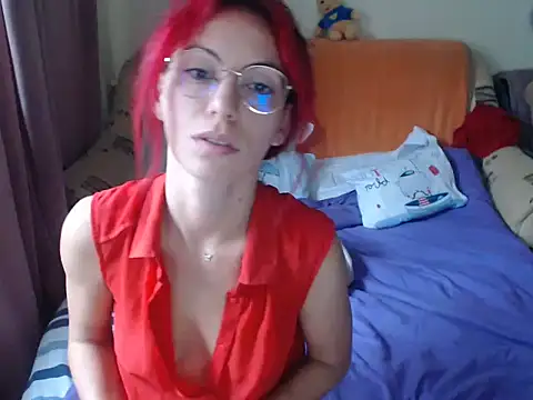 Emmatoo online show from September 15, 2025, 6:58 am