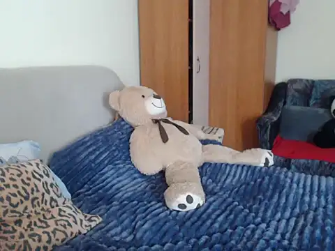 Snapshot of Emmatoo chatting on February 3, 2026, 10:53 am Emmatoo online show from February 3, 2026, 10:53 am