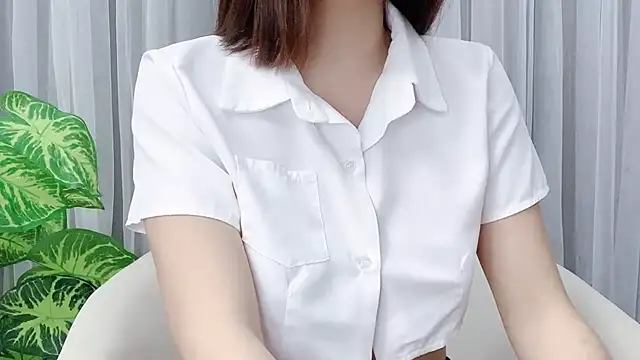 Snapshot of _Miyuki__ chatting on February 18, 2026, 2:57 pm Miyuki online show from February 18, 2026, 2:57 pm