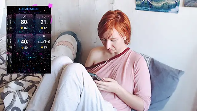 Snapshot of licentia__poetica chatting on February 24, 2025, 10:15 am licentia poetica online show from February 24, 2025, 10:15 am