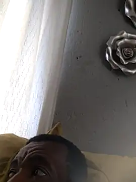 ass lover22 online show from June 12, 2026, 2:04 pm
